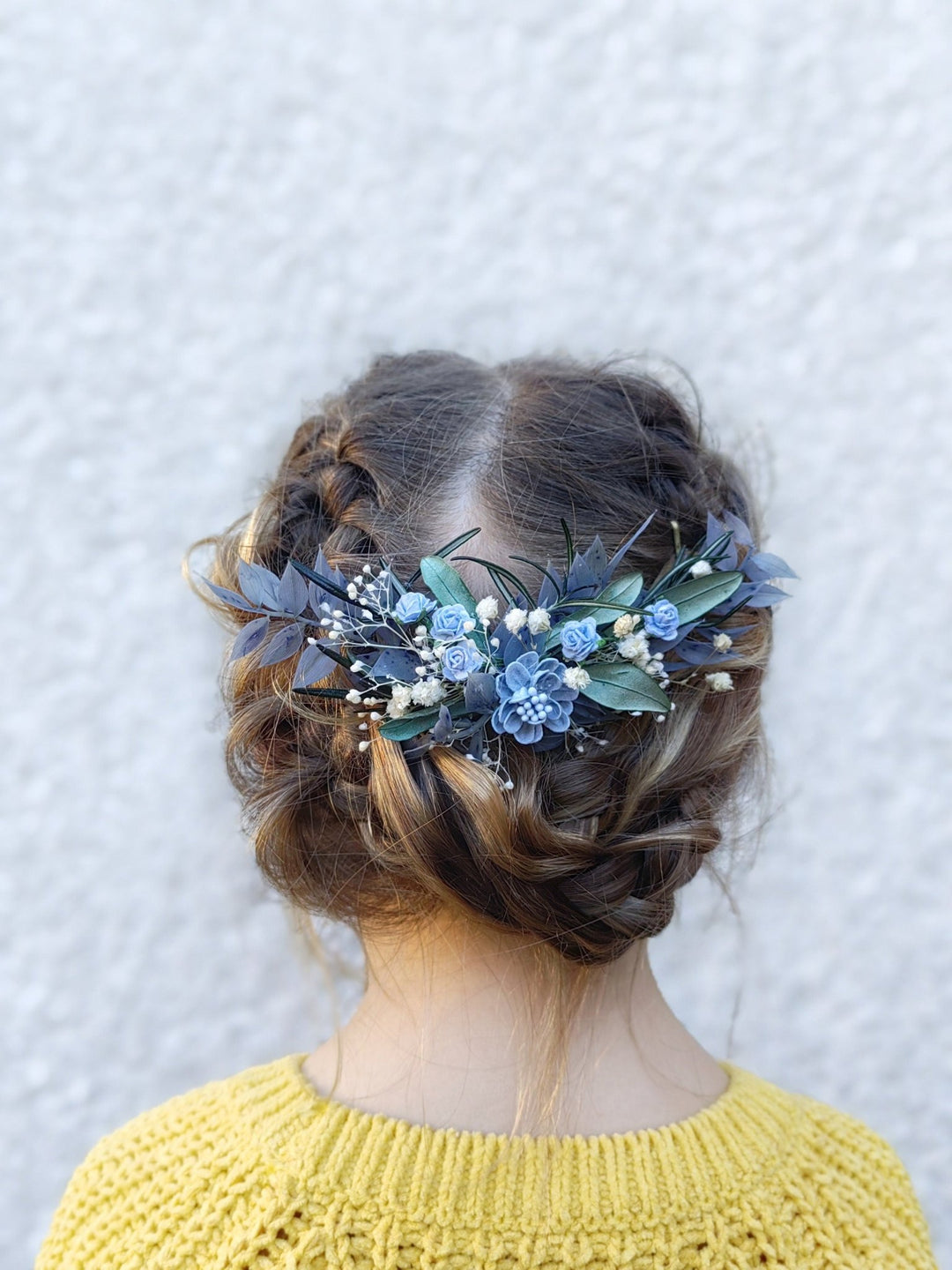 Baby Blue Flower Bridal Hair Comb: Romantic Greenery Hairpiece – handmade floral hair accessory by magaela