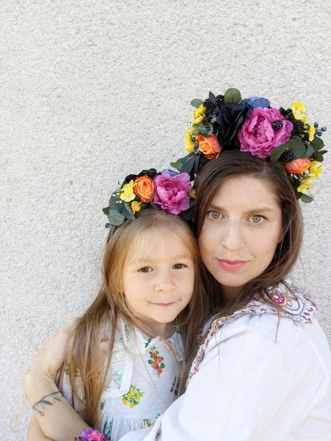 Colorful flower headpiece: Frida headpiece with blackberries – handmade floral hair accessory by magaela