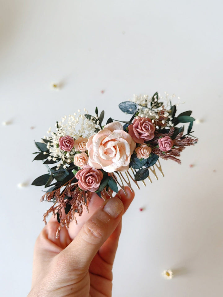 Dusty Pink Rose Hair Comb: Romantic Wedding Headpiece – handmade floral hair accessory by magaela