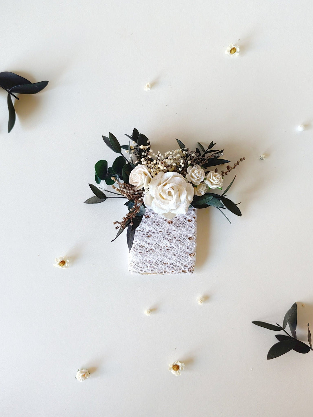 Green & White Pocket Boutonniere: Rustic Wedding Accessories – handmade floral hair accessory by magaela