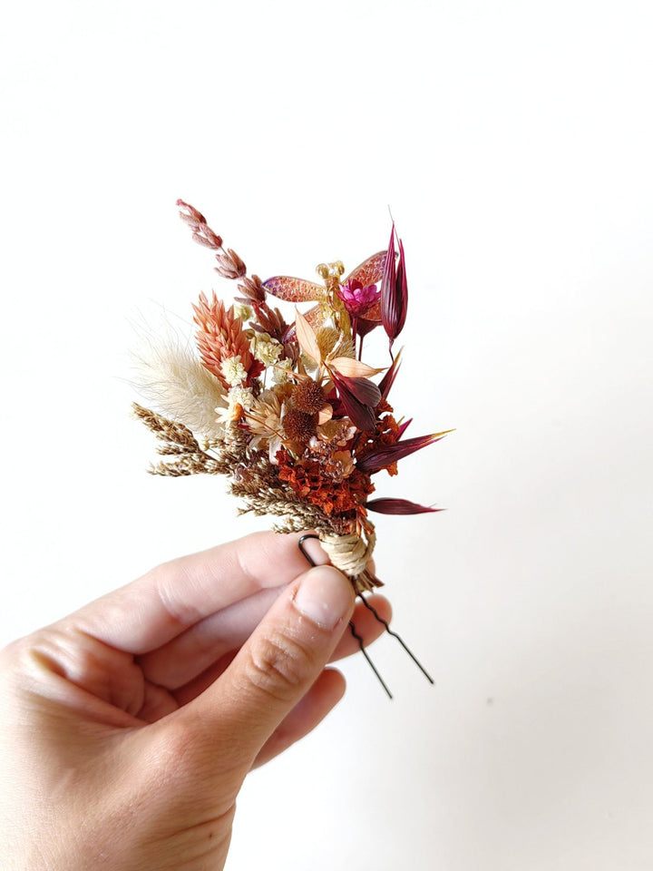 Terracotta Flower Hairpins: Bee & Gold Glam Boho Wedding Headpiece – handmade floral hair accessory by magaela