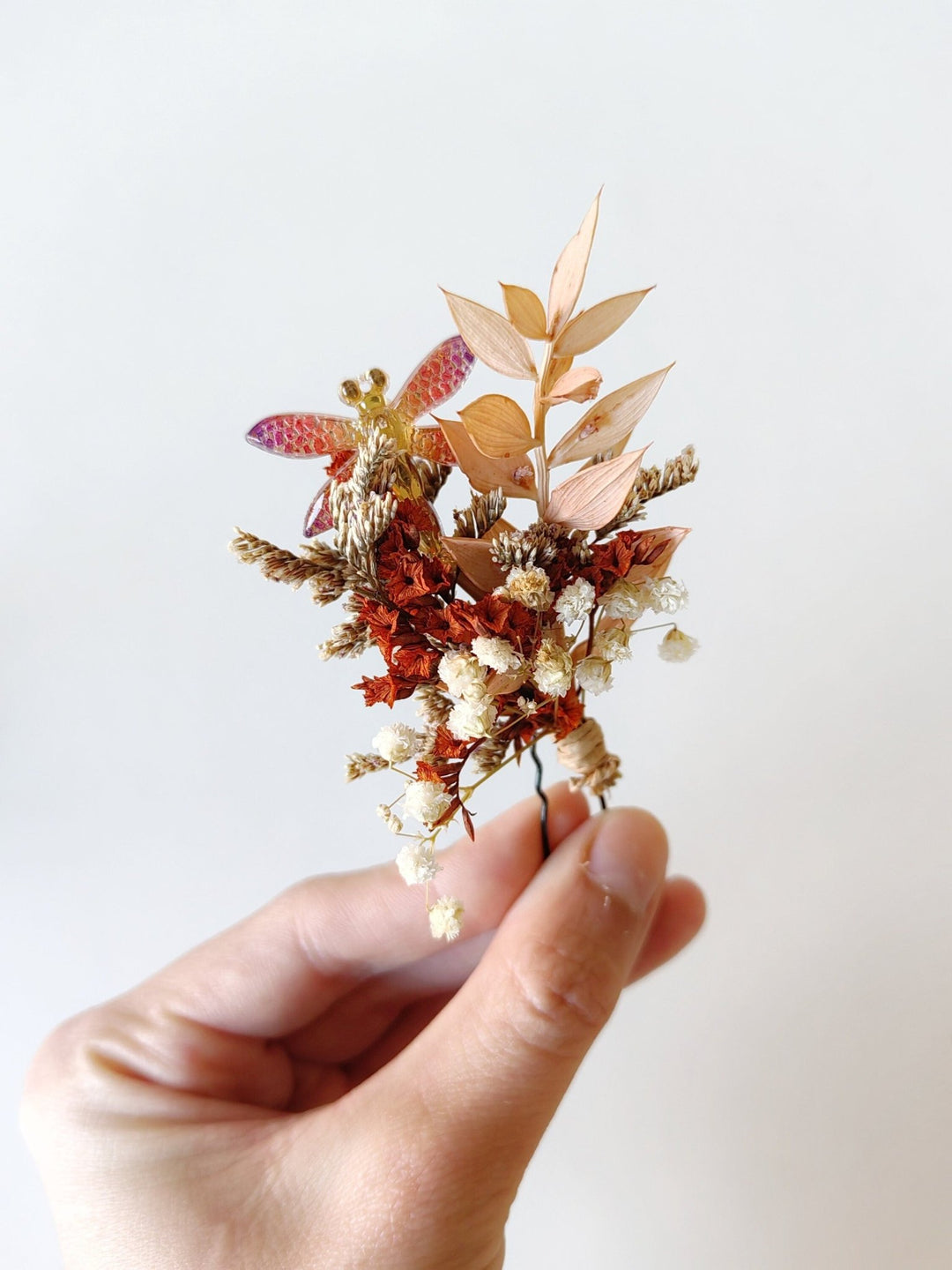 Terracotta Flower Hairpins: Bee & Gold Glam Boho Wedding Headpiece – handmade floral hair accessory by magaela