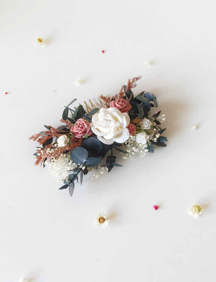 Dusty Pink Rose Bridal Hair Comb: Boho Wedding Headpiece – handmade floral hair accessory by magaela