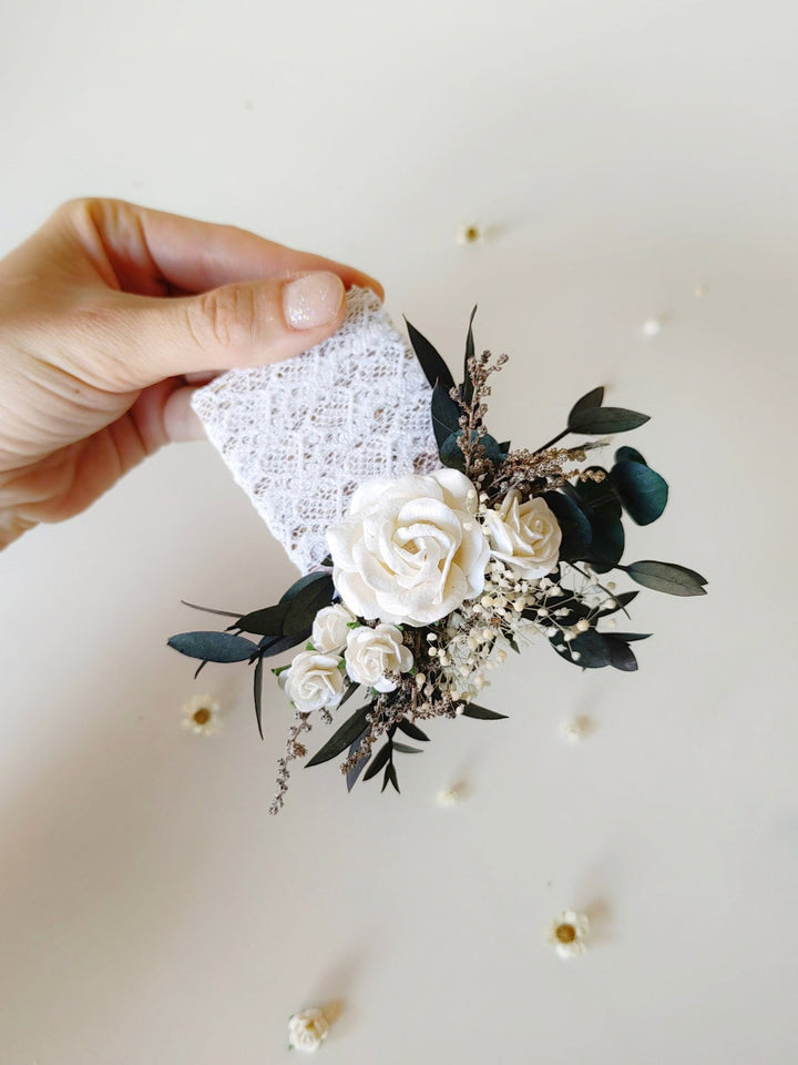 Green & White Pocket Boutonniere: Rustic Wedding Accessories – handmade floral hair accessory by magaela