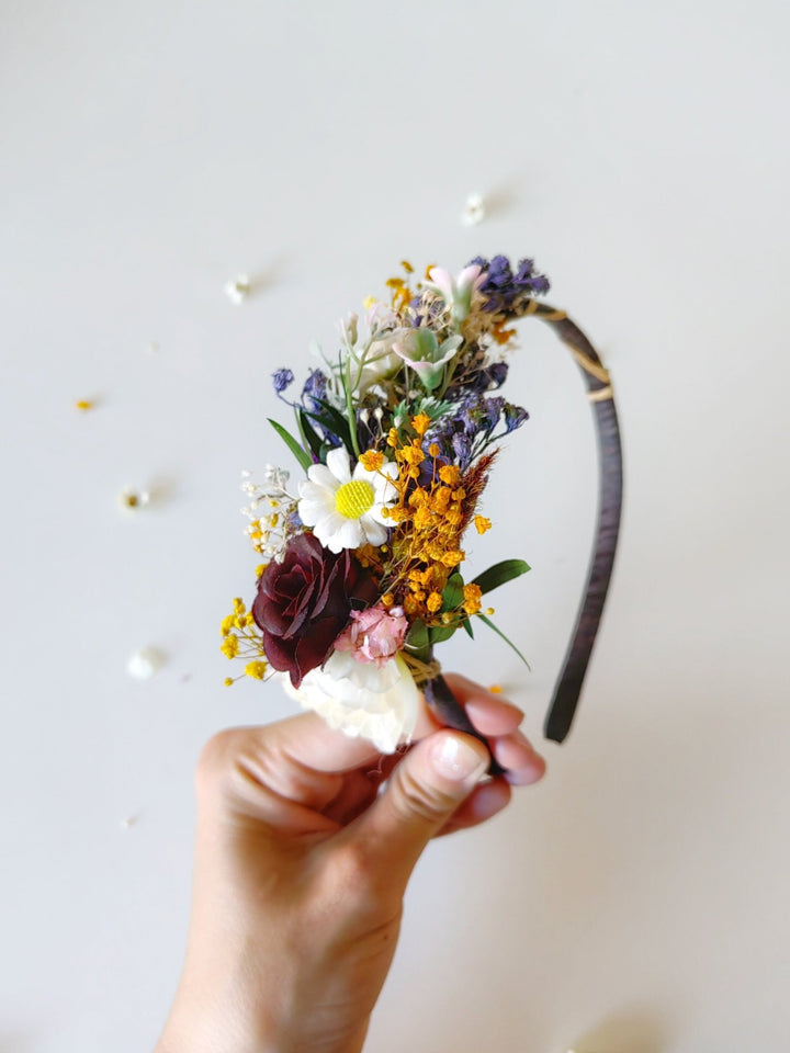 Daisy Flower Headband: Romantic Bridal Headpiece – handmade floral hair accessory by magaela