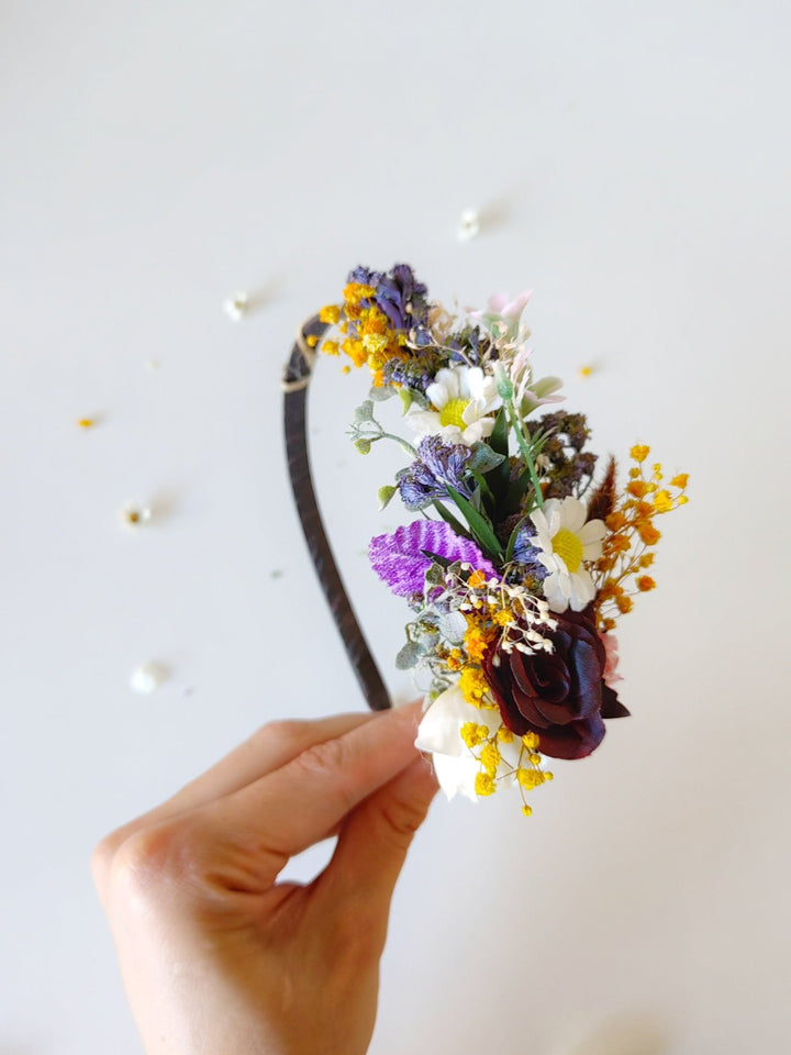 Daisy Flower Headband: Romantic Bridal Headpiece – handmade floral hair accessory by magaela