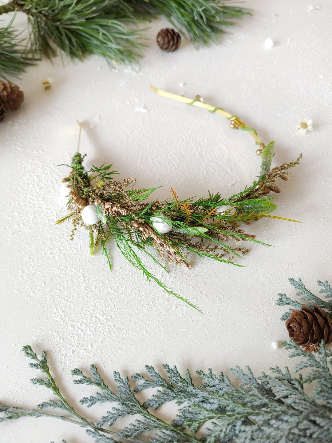 Winter Woodland Headband: Greenery Christmas Party Hair Accessory – handmade floral hair accessory by magaela