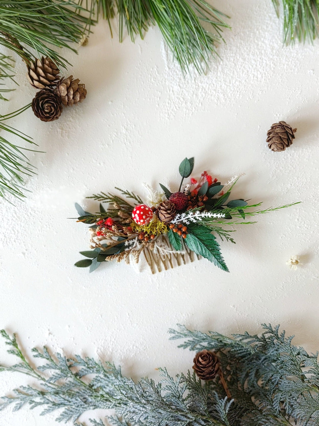 Toadstool Hair Comb: Woodland Christmas Headpiece with Pine Cones – handmade floral hair accessory by magaela