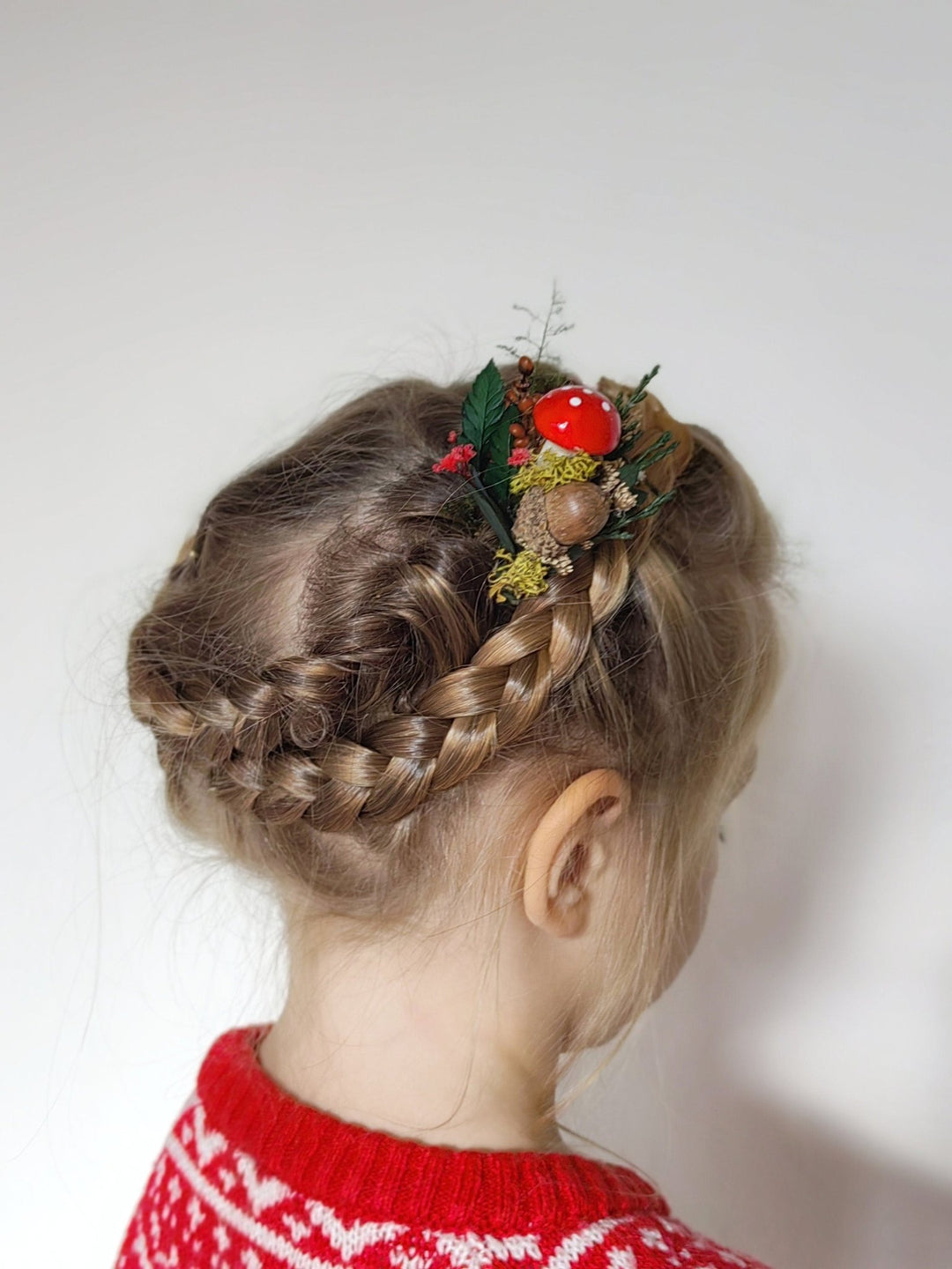 Toadstool Flower Hairpins: Vintage Woodland Wedding Headpiece – handmade floral hair accessory by magaela