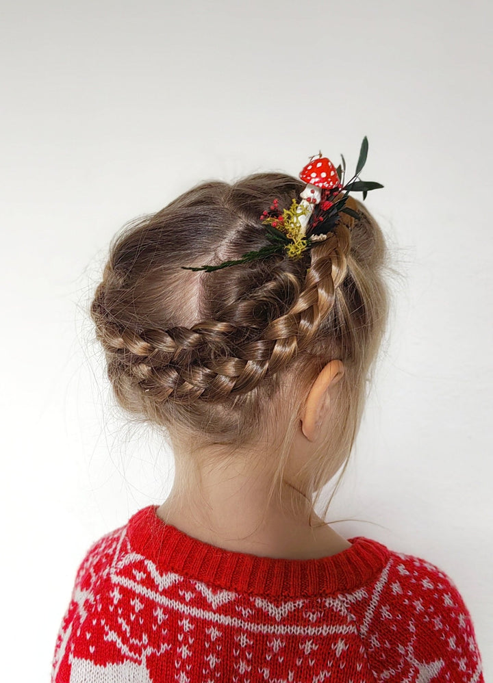 Toadstool Hairpin: Vintage Woodland Flower Headpiece – handmade floral hair accessory by magaela