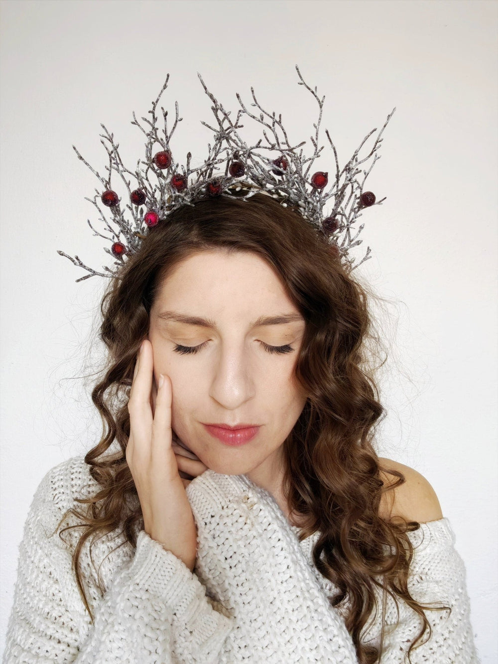 Winter Bridal Crown: Red Berries, Fairytale Wedding Headpiece – handmade floral hair accessory by magaela