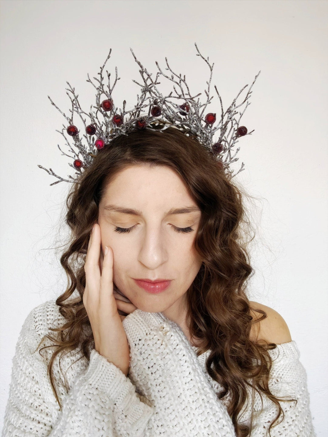 Winter Bridal Crown: Red Berries, Fairytale Wedding Headpiece – handmade floral hair accessory by magaela