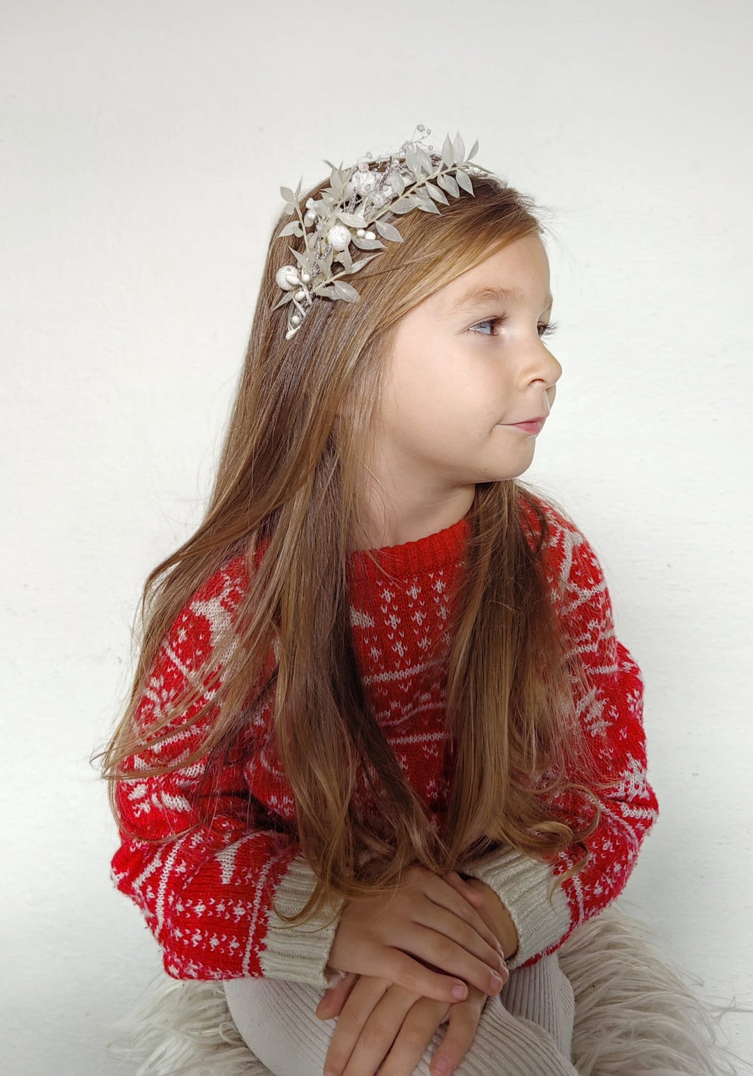 White Flower Winter Headband: Frozen Wedding Hair Accessory – handmade floral hair accessory by magaela