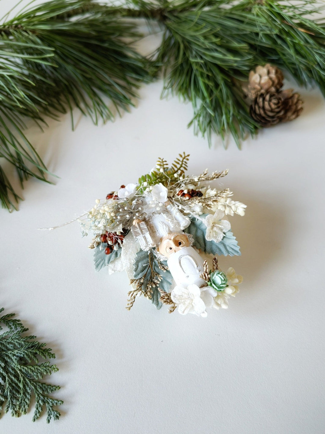 Nutcracker Christmas Brooch: White & Mint Holiday Jewelry – handmade floral hair accessory by magaela