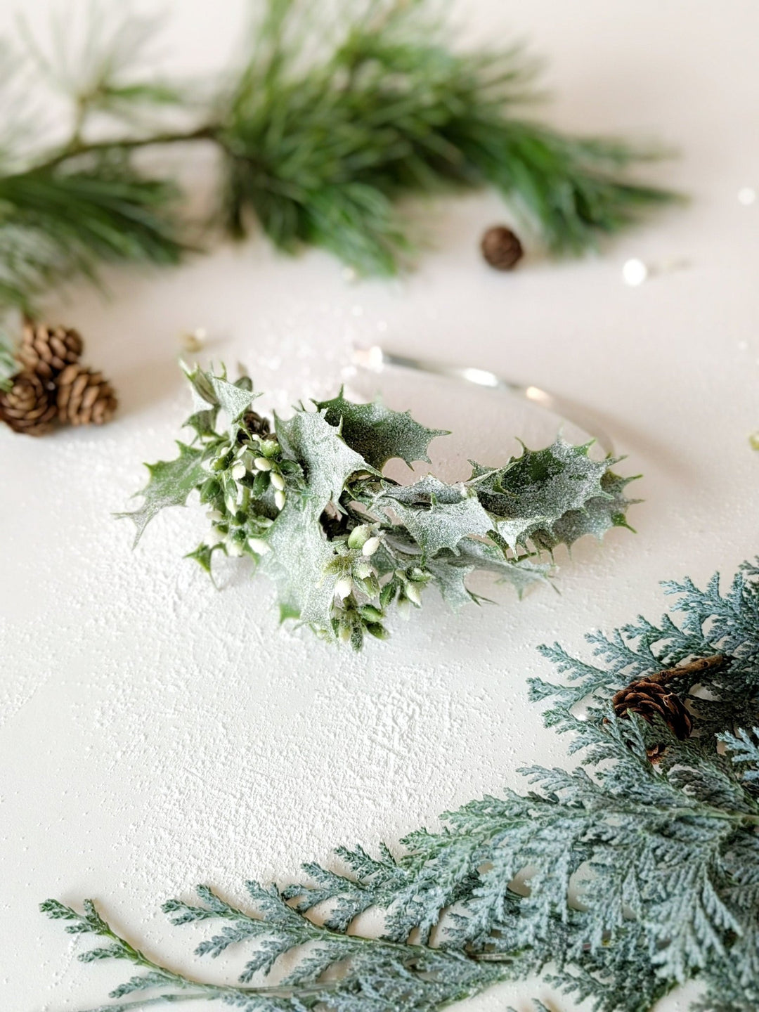 Mistletoe Christmas Headband: Winter Wedding Headpiece – handmade floral hair accessory by magaela