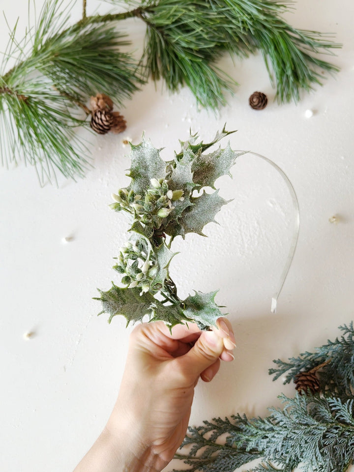 Mistletoe Christmas Headband: Winter Wedding Headpiece – handmade floral hair accessory by magaela