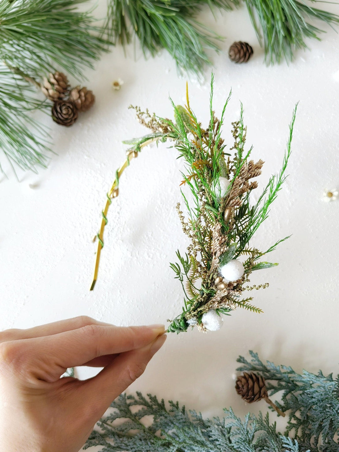 Winter Woodland Headband: Greenery Christmas Party Hair Accessory – handmade floral hair accessory by magaela