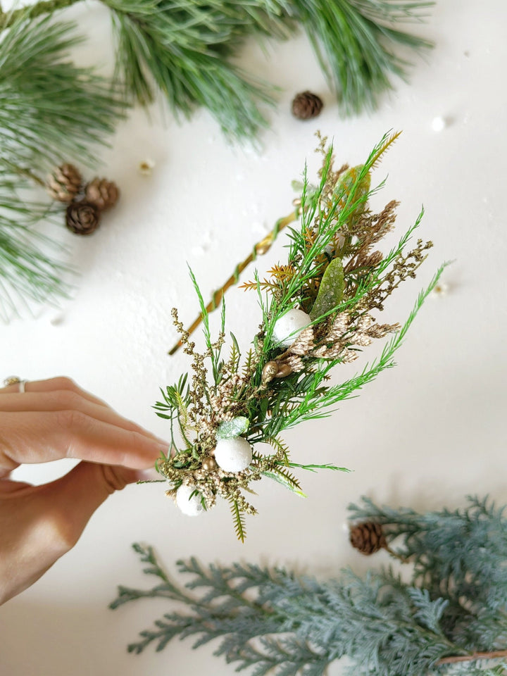 Winter Woodland Headband: Greenery Christmas Party Hair Accessory – handmade floral hair accessory by magaela
