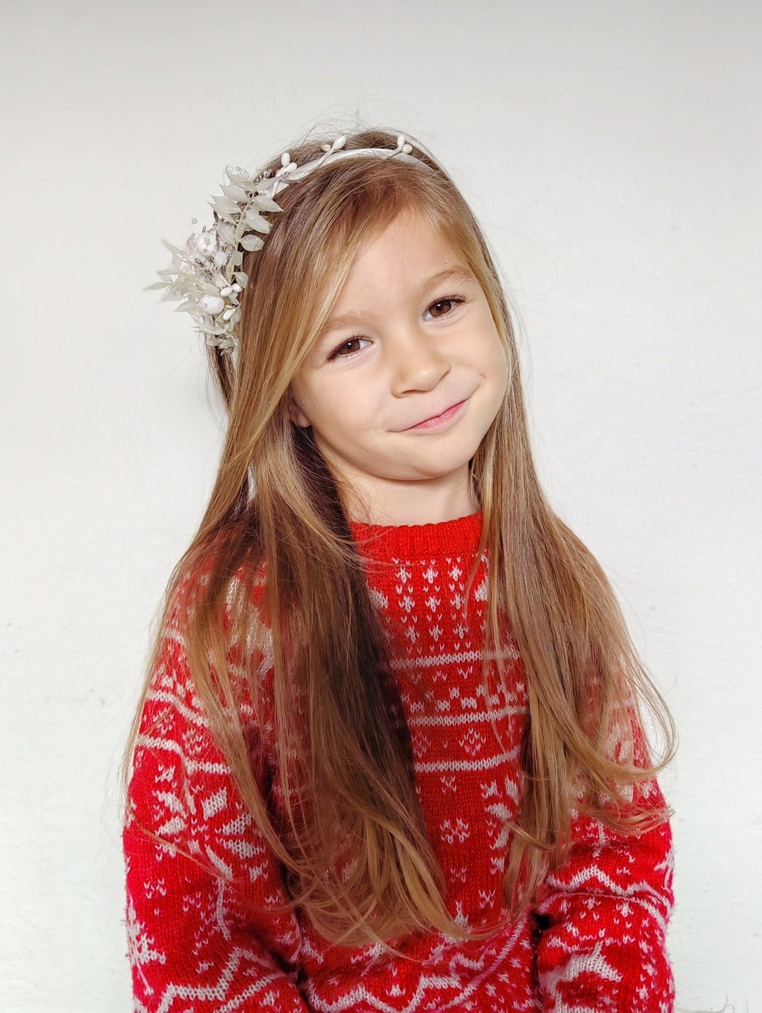 White Flower Winter Headband: Frozen Wedding Hair Accessory – handmade floral hair accessory by magaela