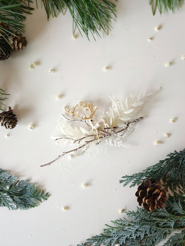 Christmas Doe Brooch: Winter Coat Jewelry, Handmade Design – handmade floral hair accessory by magaela