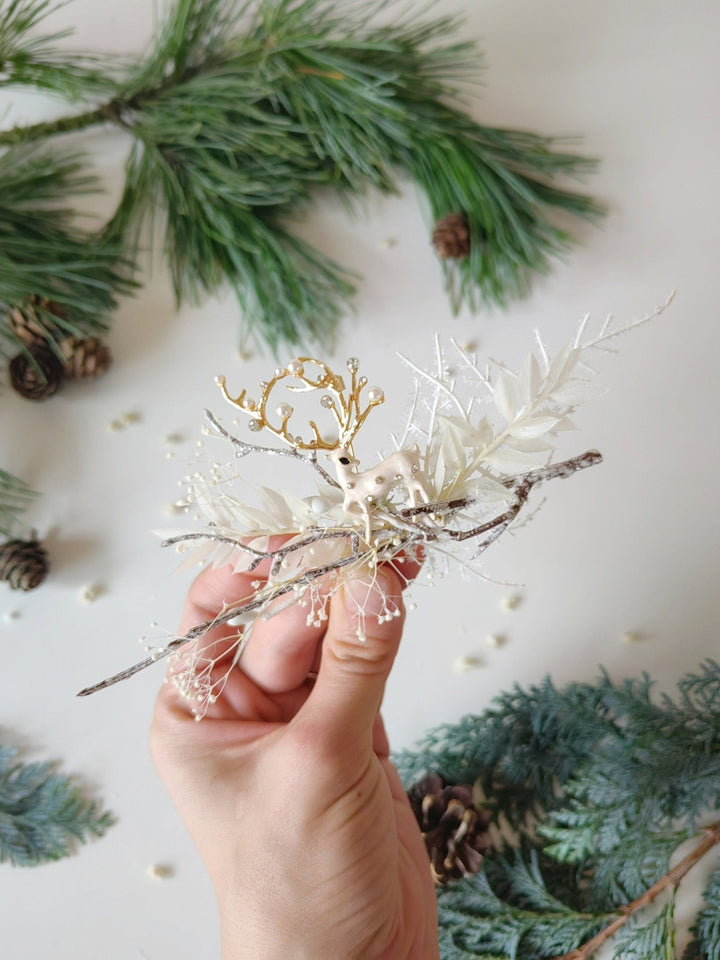 Christmas Doe Brooch: Winter Coat Jewelry, Handmade Design – handmade floral hair accessory by magaela