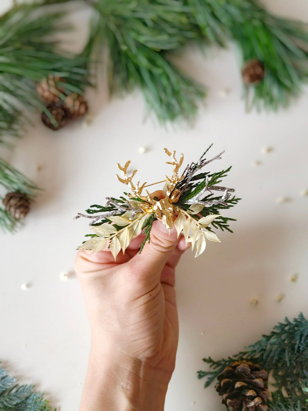 Christmas Deer Brooch: Handmade Winter Coat Jewelry – handmade floral hair accessory by magaela