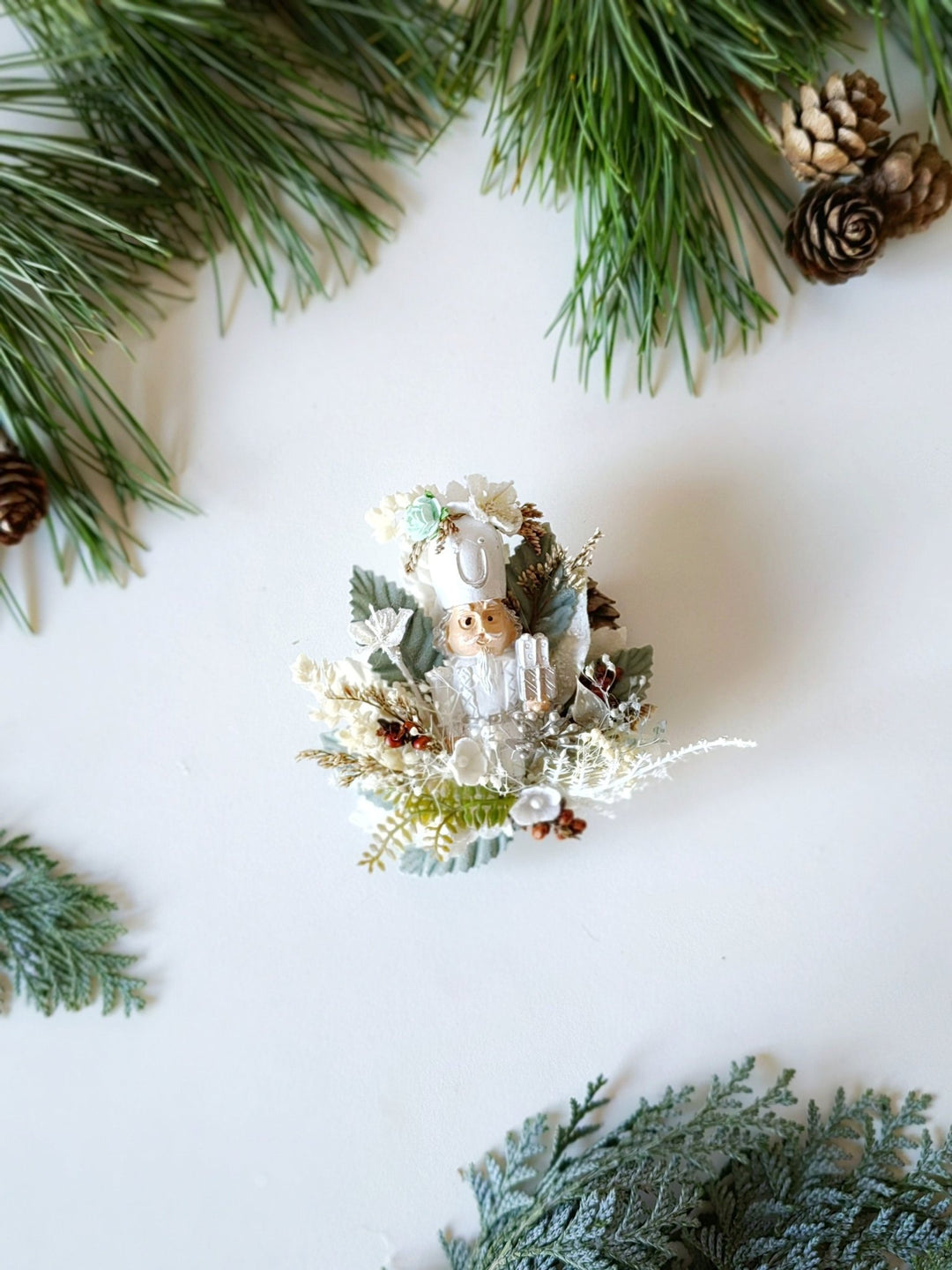 Nutcracker Christmas Brooch: White & Mint Holiday Jewelry – handmade floral hair accessory by magaela