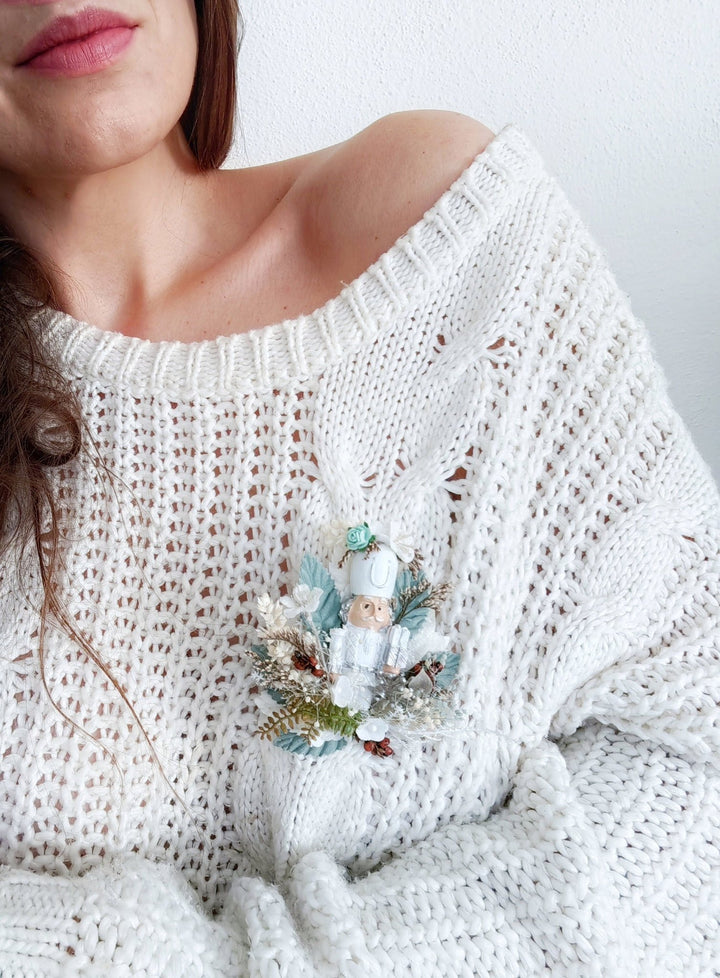 Nutcracker Christmas Brooch: White & Mint Holiday Jewelry – handmade floral hair accessory by magaela