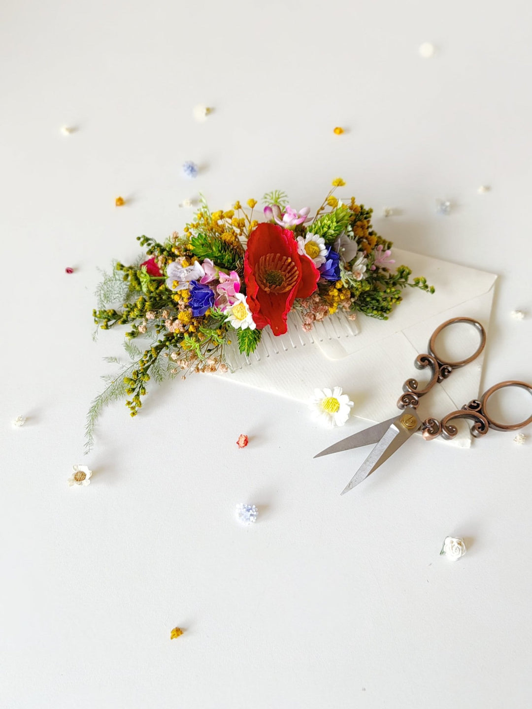 Poppy Flower Hair Comb: Boho Wedding Wildflower Hairpiece – handmade floral hair accessory by magaela