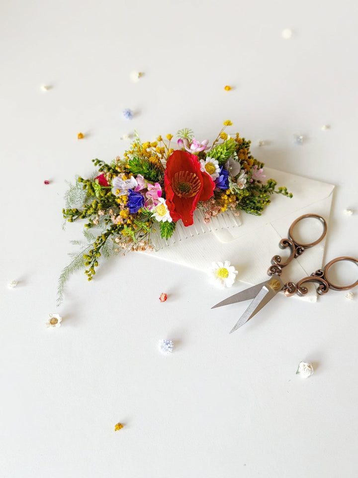 Poppy Flower Hair Comb: Boho Wedding Wildflower Hairpiece – handmade floral hair accessory by magaela