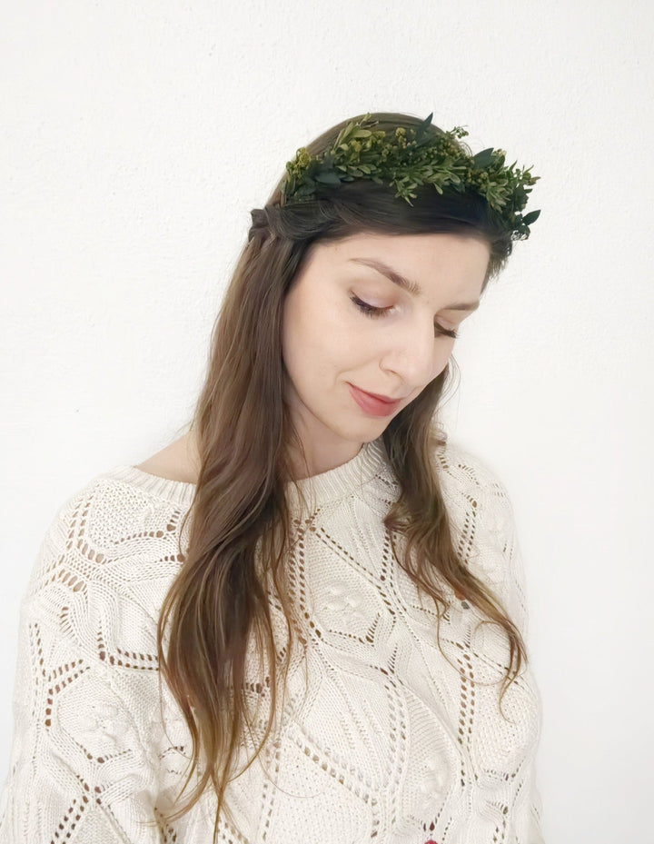 Eucalyptus Flower Crown: Greenery Wedding Headpiece – handmade floral hair accessory by magaela