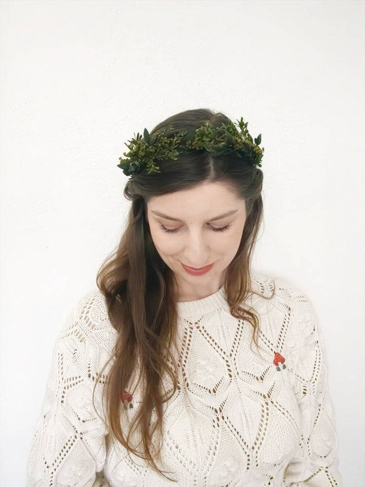 Eucalyptus Flower Crown: Greenery Wedding Headpiece – handmade floral hair accessory by magaela