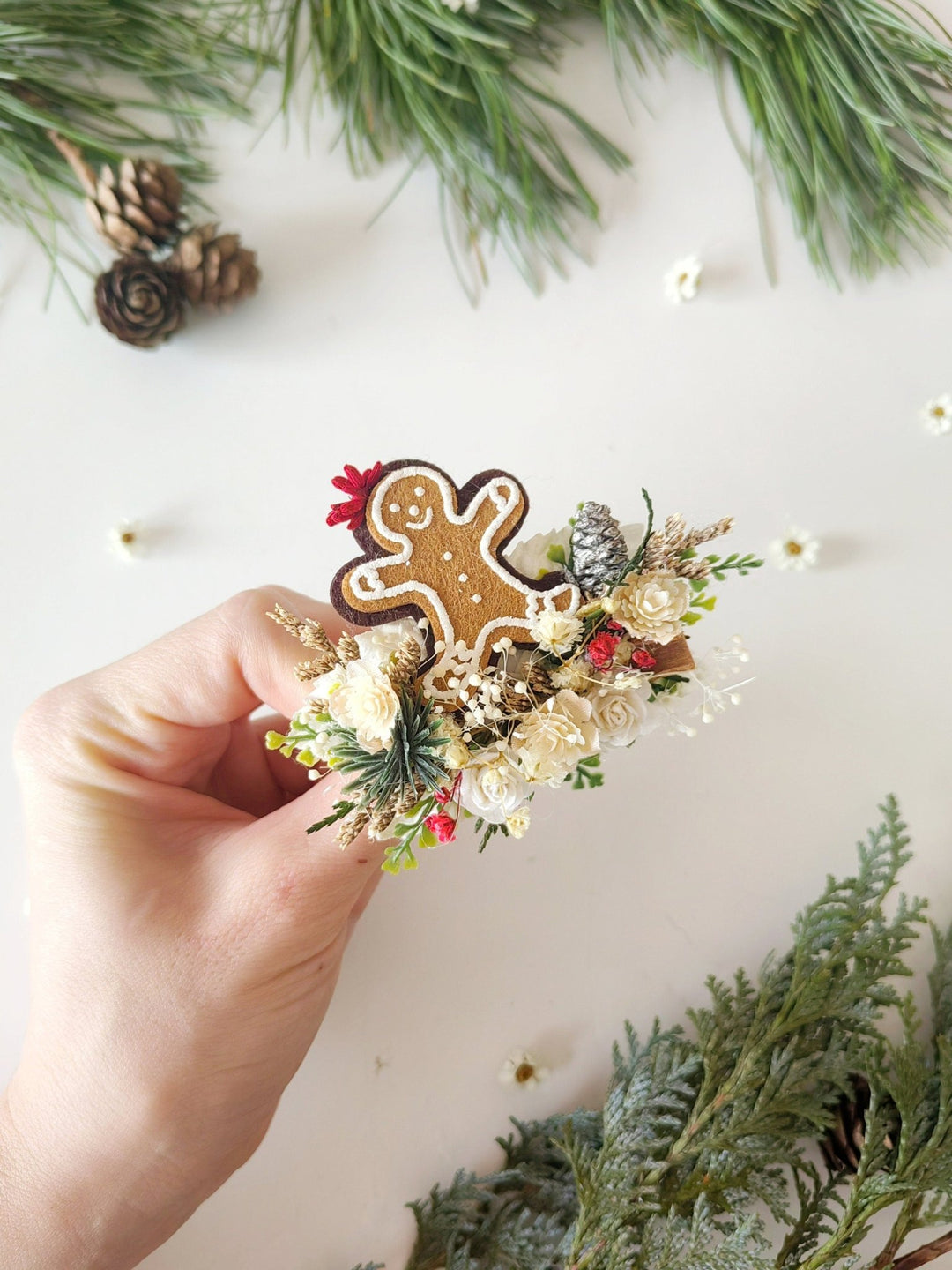 Gingerbread Christmas Brooch: Handmade Winter Coat Pin – handmade floral hair accessory by magaela
