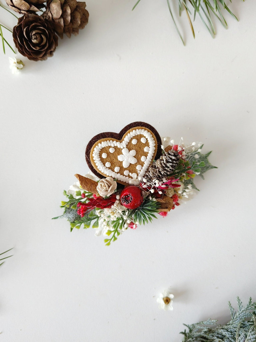 Gingerbread Christmas Brooch: Handmade Winter Coat Pin – handmade floral hair accessory by magaela