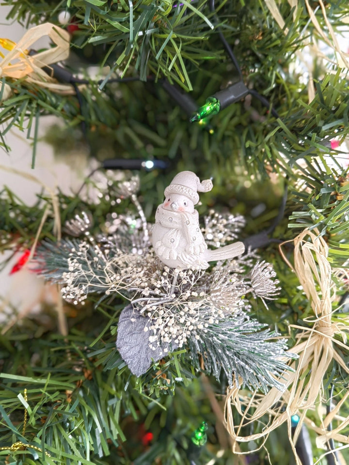 Winter Bird Brooch: Christmas Tree Decoration, Vintage Design – handmade floral hair accessory by magaela