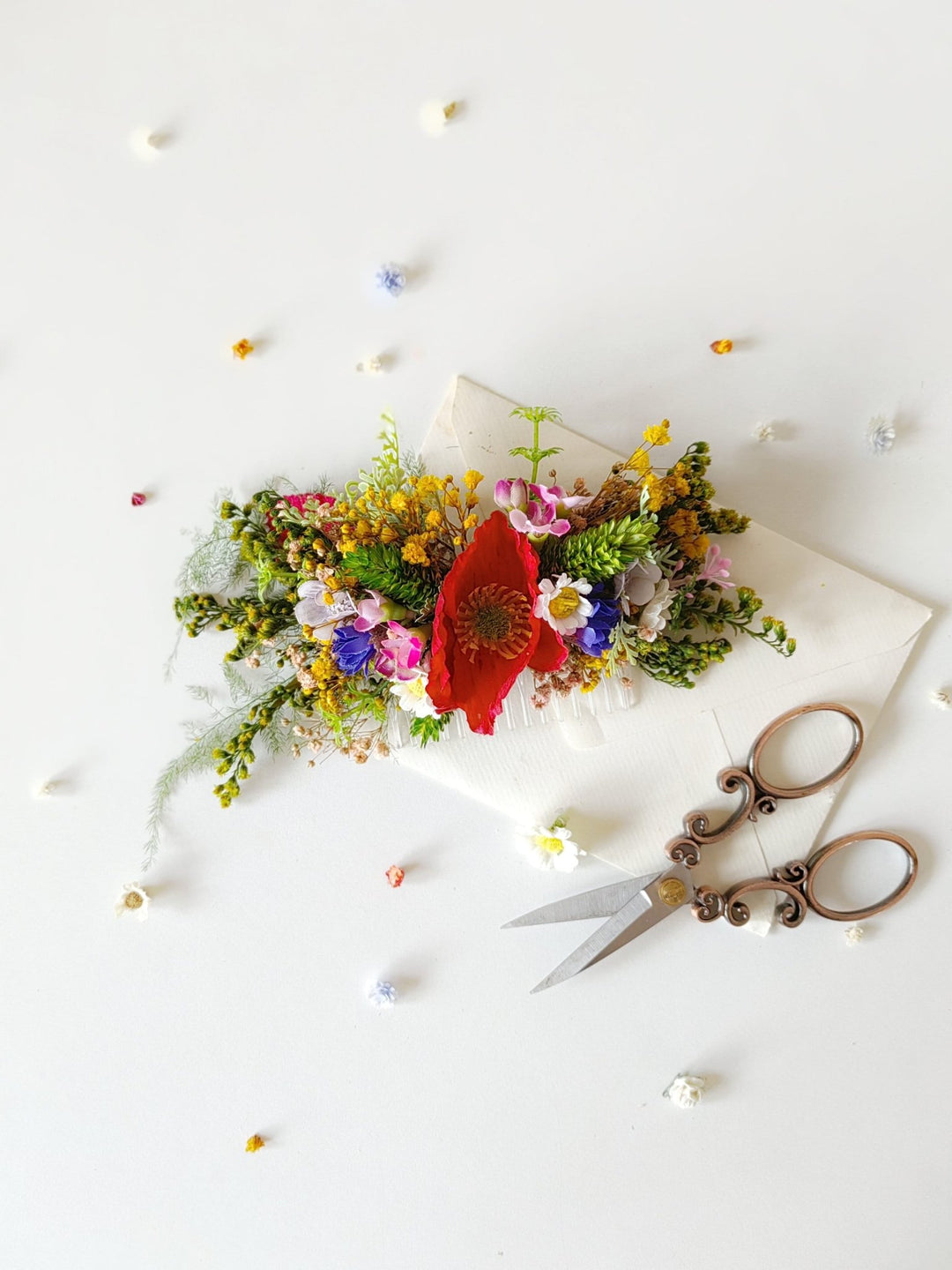 Poppy Flower Hair Comb: Boho Wedding Wildflower Hairpiece – handmade floral hair accessory by magaela