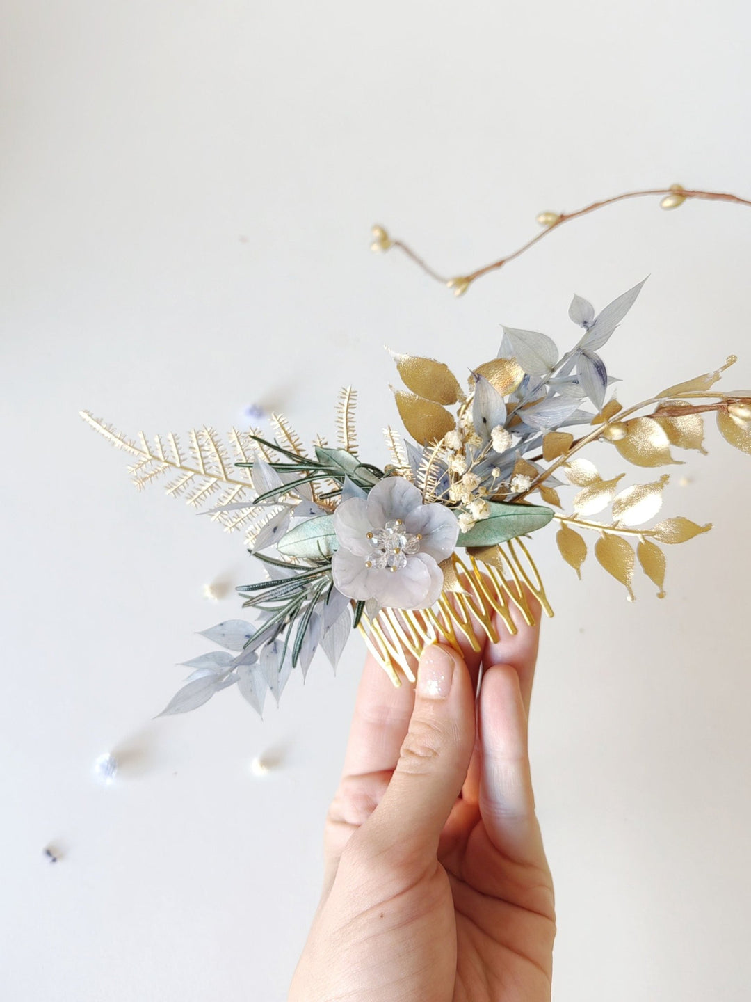 Glam Bridal Hair Comb: Blue & Gold Flower Headpiece – handmade floral hair accessory by magaela