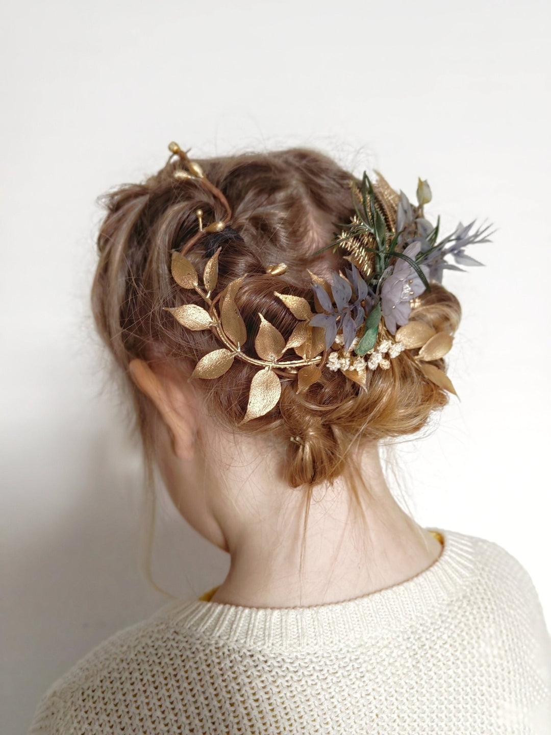 Glam Bridal Hair Comb: Blue & Gold Flower Headpiece – handmade floral hair accessory by magaela