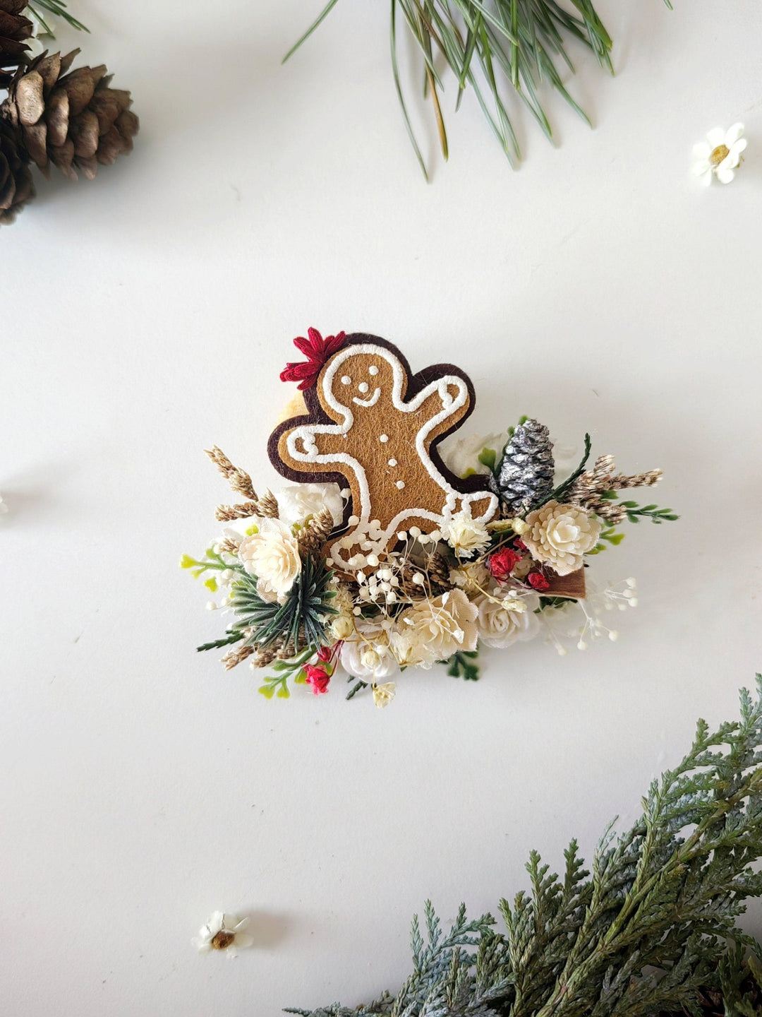 Gingerbread Christmas Brooch: Handmade Winter Coat Pin – handmade floral hair accessory by magaela