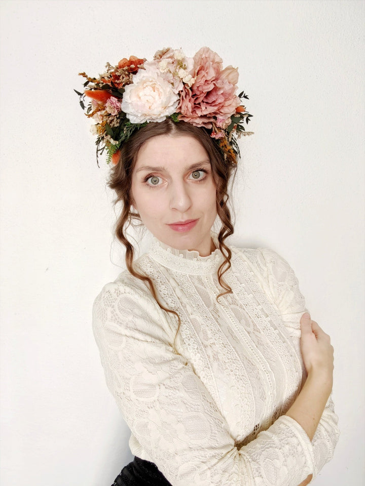 Terracotta Frida flower headband: Orange wedding hairband – handmade floral hair accessory by magaela