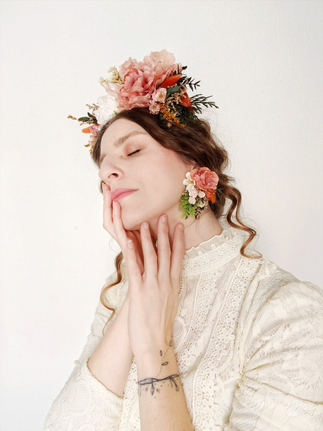 Terracotta Flower Stud Earrings: Autumn Wedding Jewelry – handmade floral hair accessory by magaela