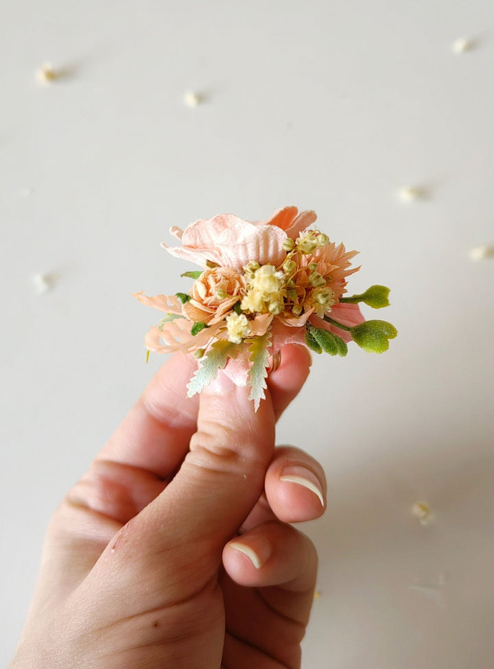 Peach Flower Ring: Boho Floral Jewelry, Adjustable Band – handmade floral hair accessory by magaela