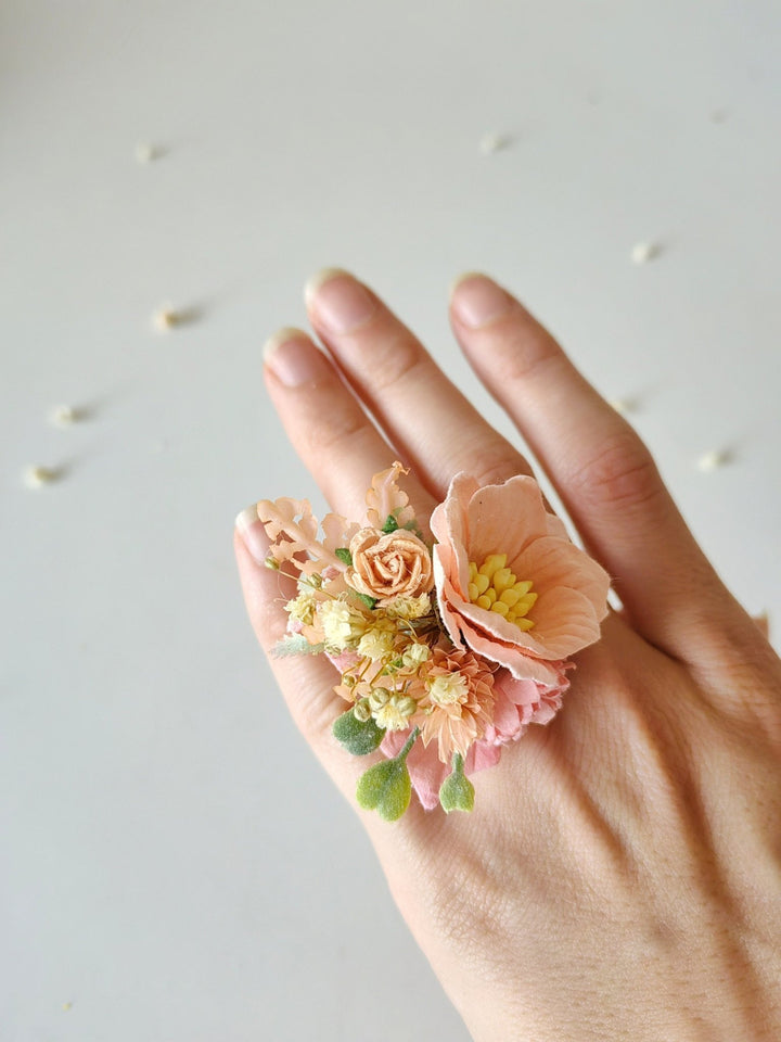 Peach Flower Ring: Boho Floral Jewelry, Adjustable Band – handmade floral hair accessory by magaela