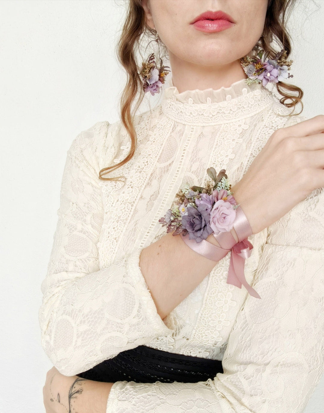 Purple Flower Bracelet: Lilac Wedding Wrist Corsage – handmade floral hair accessory by magaela