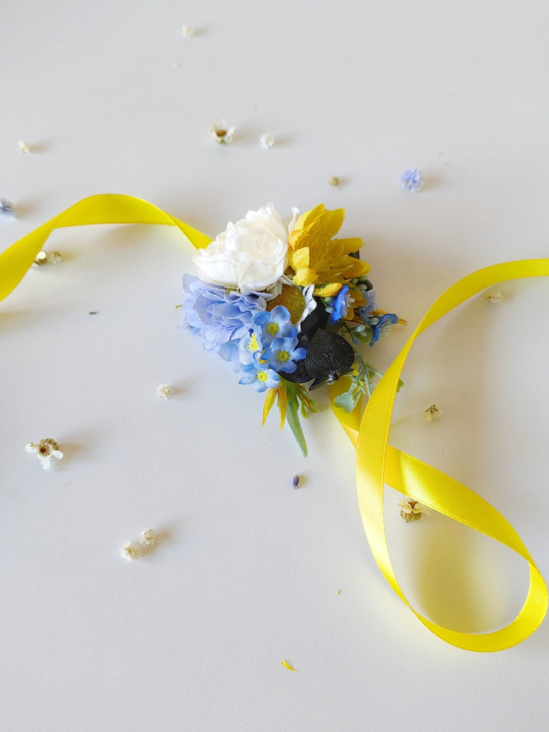 Yellow & Blue Flower Bracelet: Romantic Wedding Wrist Corsage – handmade floral hair accessory by magaela