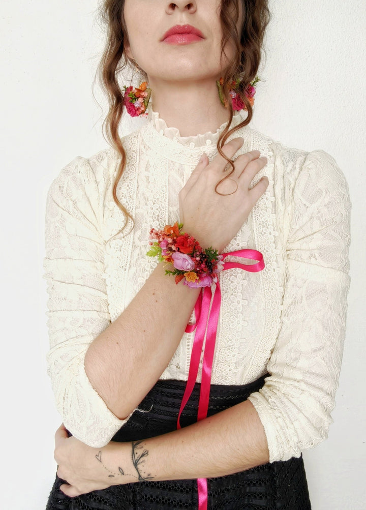 Magenta Flower Bracelet: Boho Wedding Wrist Corsage – handmade floral hair accessory by magaela