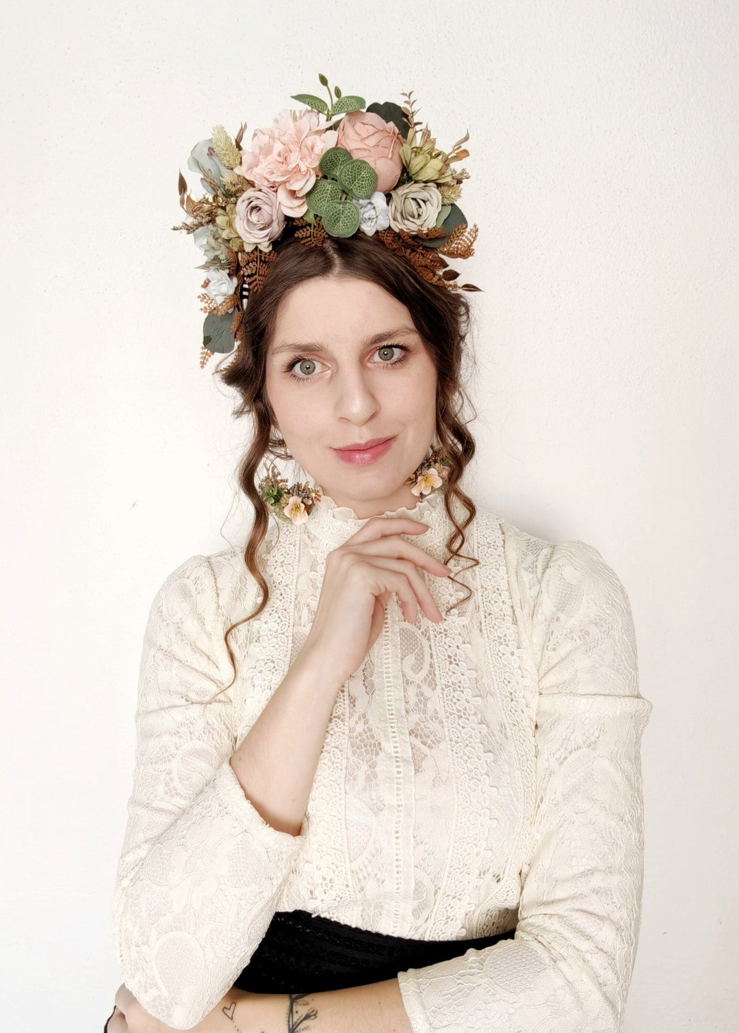 Pastel Frida Flower Headband: Peach Garden Wedding Crown – handmade floral hair accessory by magaela