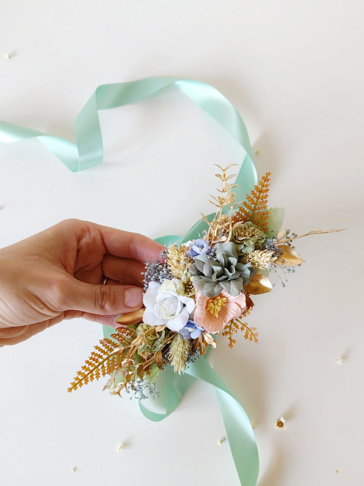 Mint Flower Bridal Belt: Pastel Wedding Dress Sash, Golden Leaves – handmade floral hair accessory by magaela