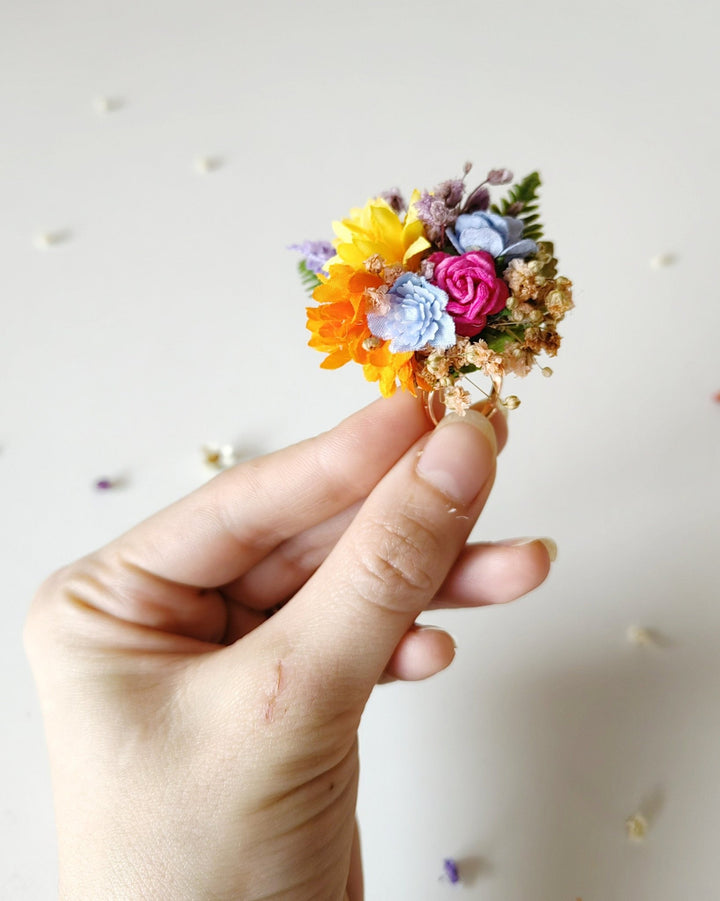 Boho Flower Ring: Colorful Wildflower Jewelry, Adjustable Band – handmade floral hair accessory by magaela