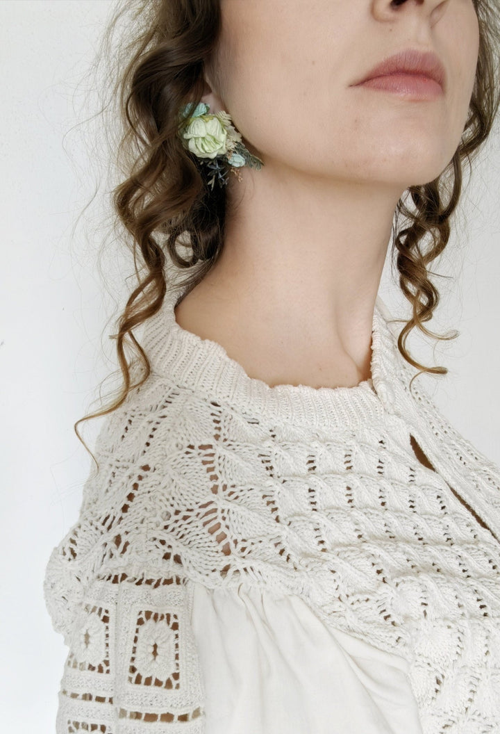 Green Flower Stud Earrings: Pastel Wedding Bridal Jewelry – handmade floral hair accessory by magaela